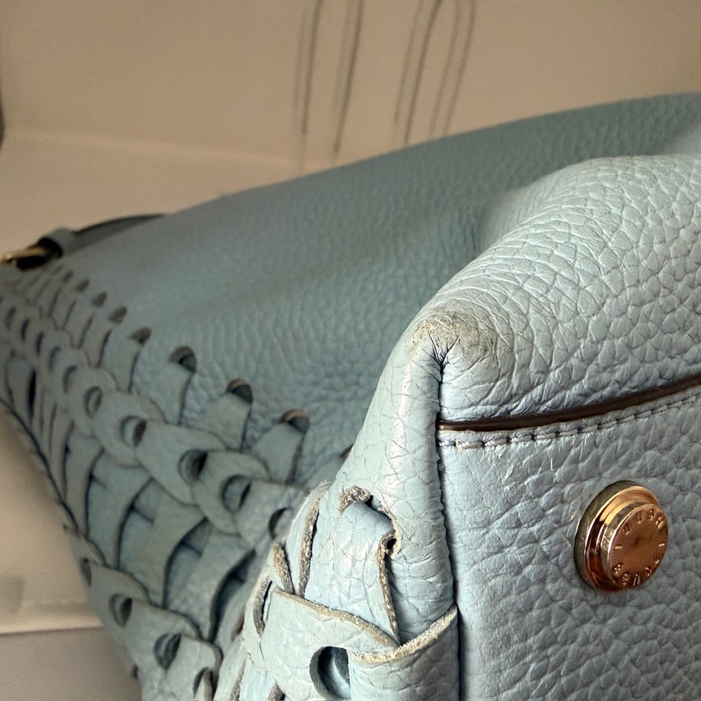 Henri Bendel Chambray Blue Hobo Bag Whipstitch Accent Zip Closure Gold Hardware - Picture 7 of 10
